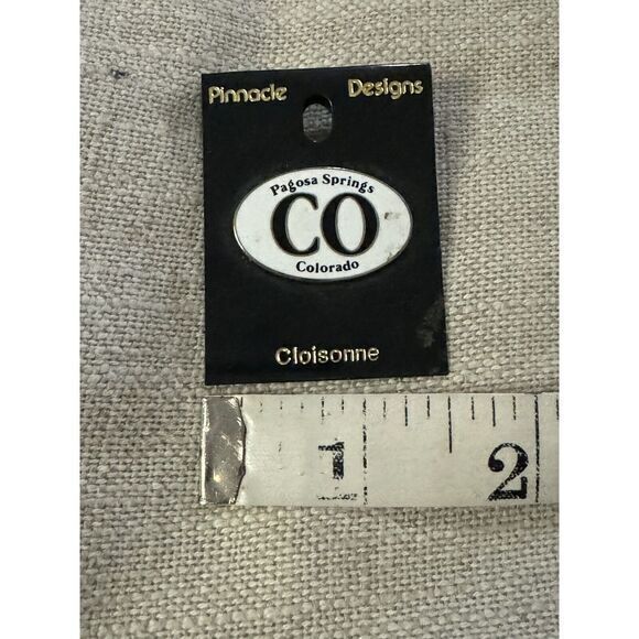 Vintage Pagosa Springs Colorado Lapel Hat Jacket Pin Travel Souvenir‎ Gift Vtg - Picture 3 of 3